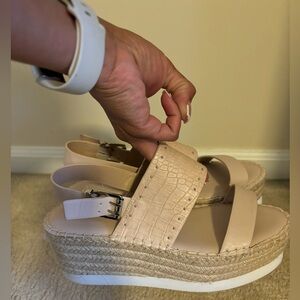 Charles By Charles David Blush Croc-Textured Platform Espadrille Sandals
